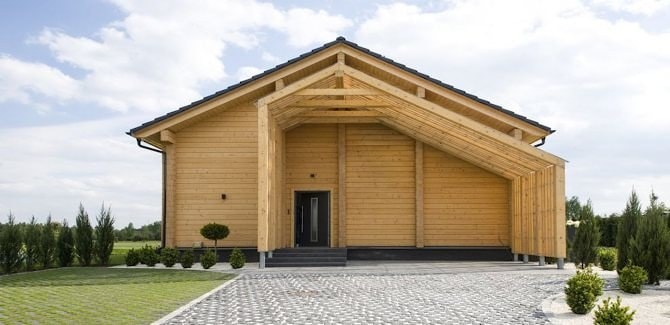 Holzhaus aus dem Brettschichtholz
