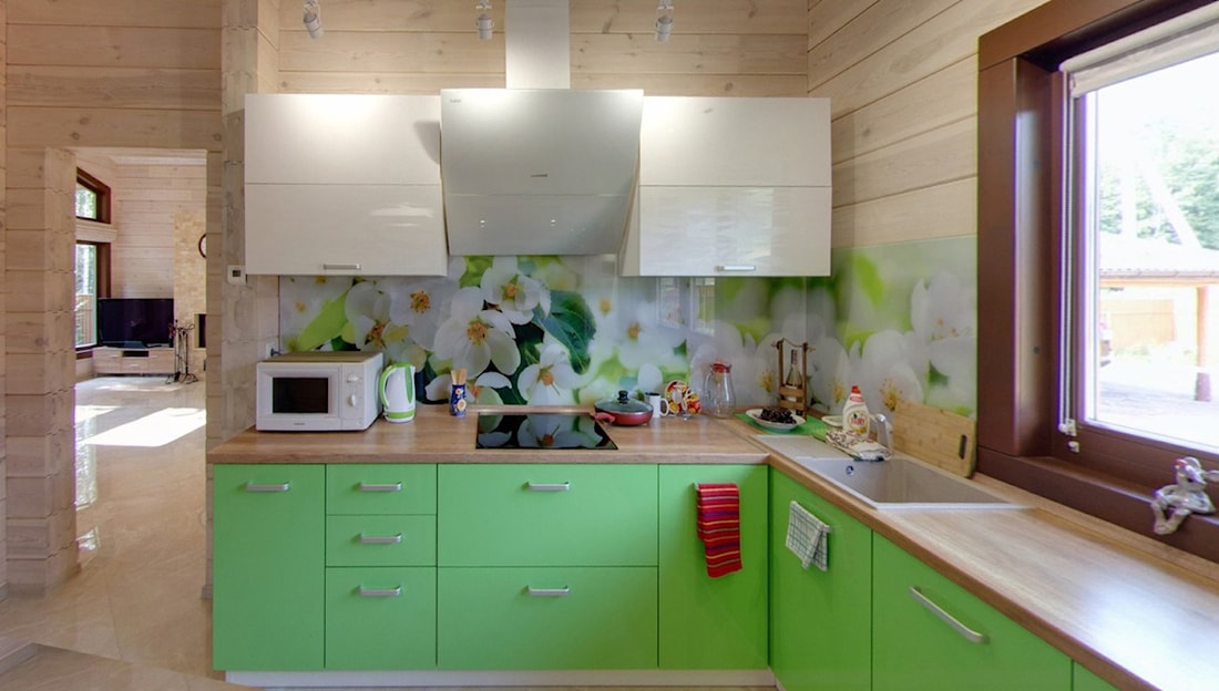 Küche im Blockbohlenhaus Mirage — Wände Tikkurila Paneeli-Ässä 3466 (100 %)
