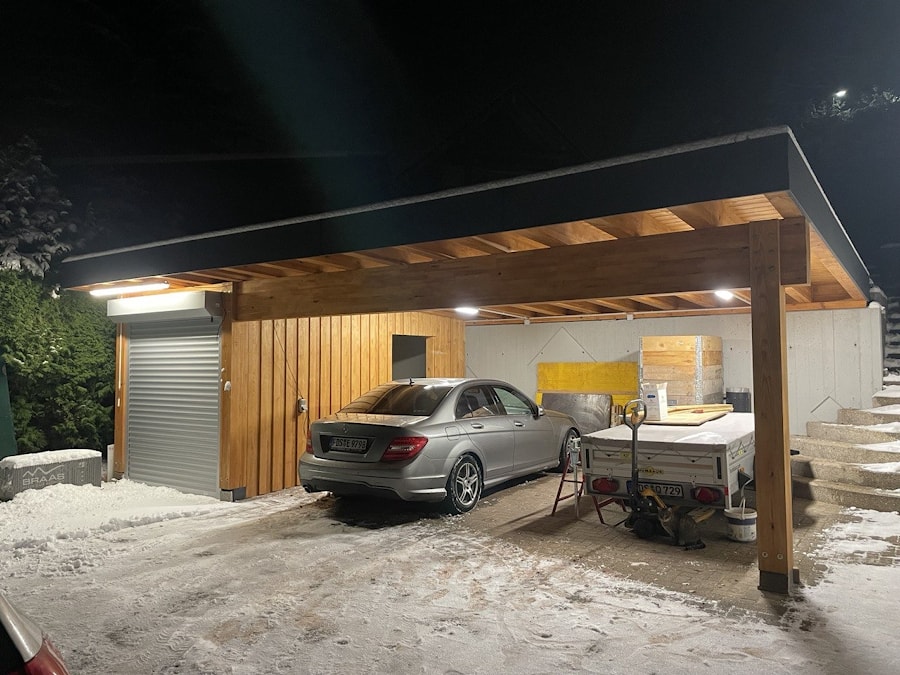 Holz Vordächer für ein Haus, eine Hütte, ein Auto  